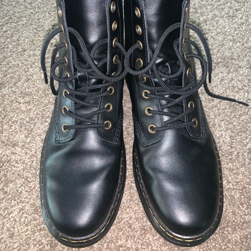 Rarely worn Dr. Martens